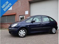 Blauw Gebruikt 2004 Citroën Xsara Picasso MPV | € 999 (Eerlijke prijs)