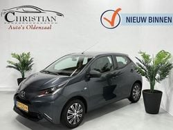Grijs Gebruikt 2017 Toyota Aygo Hatchback | € 6.450 (Eerlijke prijs)