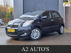 Zwart Gebruikt 2010 Toyota Yaris Hatchback | € 2.450 (Goede deal)