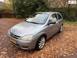 Grijs Gebruikt 2006 Opel Corsa Hatchback | € 1.149 (Goede deal)