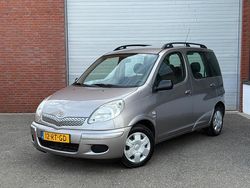 Grijs Gebruikt 2005 Toyota Yaris Verso Sol MPV | € 3.999