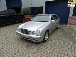 Grijs Gebruikt 2001 Mercedes E320 Avantgarde Sedan | € 9.500