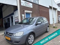 Grijs Gebruikt 2006 Opel Corsa Hatchback | € 1.249 (Goede deal)