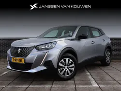 Grijs Gebruikt 2023 Peugeot e-2008 Active SUV | € 21.595 (Goede deal)