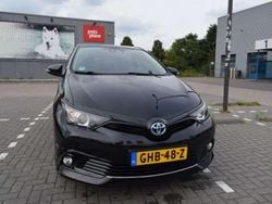 Zwart Gebruikt 2018 Toyota Auris Hybrid Active Hatchback | € 16.500 (Eerlijke prijs)