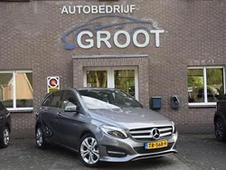 Grijs Gebruikt 2018 Mercedes B180 Ambition MPV | € 18.950 (Goede deal)