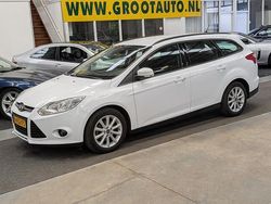 Wit Gebruikt 2014 Ford Focus Trend Stationwagen | € 4.444 (Eerlijke prijs)