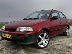 Rood Gebruikt 1994 Suzuki Swift GL Sedan | € 1.499