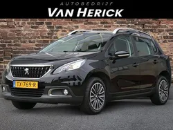 Zwart Gebruikt 2018 Peugeot 2008 Active SUV | € 10.445 (Eerlijke prijs)