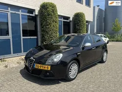 Zwart Gebruikt 2011 Alfa Romeo Giulietta Distinctive Hatchback | € 4.250 (Eerlijke prijs)