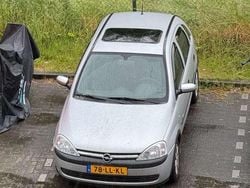 Zilver Gebruikt 2003 Opel Corsa Njoy Hatchback | € 1.350 (Goede deal)
