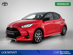 Rood Gebruikt 2021 Toyota Yaris Hybrid Edition Hatchback | € 21.950 (Iets duurder)