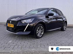 Zwart Gebruikt 2021 Peugeot e-208 Allure Hatchback | € 16.895 (Eerlijke prijs)
