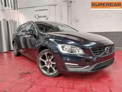 Zwart Gebruikt 2016 Volvo V60 R-Design Kinetic Stationwagen | € 8.490 (Eerlijke prijs)