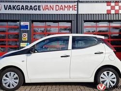 Wit Gebruikt 2020 Toyota Aygo Hatchback | € 9.450 (Eerlijke prijs)