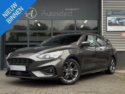 Grijs Gebruikt 2019 Ford Focus ST-Line Stationwagen | € 16.490 (Goede deal)