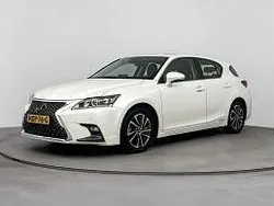 Wit Gebruikt 2019 Lexus CT200h Business Edition Hatchback | € 22.745 (Iets duurder)