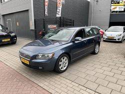 Blauw Gebruikt 2007 Volvo V50 Stationwagen | € 1.499 (Eerlijke prijs)