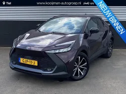 Deep amethyst metallic (paars metallic) Gebruikt 2024 Toyota C-HR SUV | € 32.400 (Super prijs)