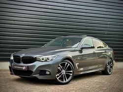 Grijs / mineralgrau metallic (b39) Gebruikt 2019 BMW 320 M Sport Hatchback | € 26.950 (Goede deal)