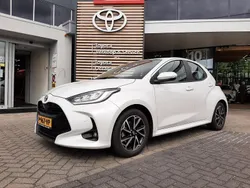 Wit Gebruikt 2022 Toyota Yaris Hatchback | € 20.400 (Goede deal)