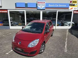 Rood Gebruikt 2009 Renault Twingo Authentique Hatchback | € 4.250 (Duur)