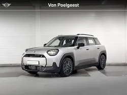 Melting silver iii (licht grijs) Gebruikt 2024 Mini Aceman Essential SUV | € 34.900