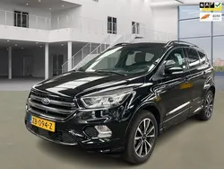 Zwart Gebruikt 2019 Ford Kuga ST-Line SUV | € 13.950 (Eerlijke prijs)