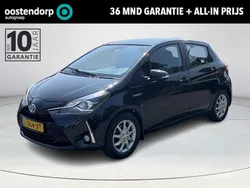 Zwart Gebruikt 2019 Toyota Yaris Hybrid Hatchback | € 16.400 (Eerlijke prijs)