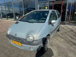 Grijs Gebruikt 2002 Renault Twingo Hatchback | € 1.299 (Eerlijke prijs)