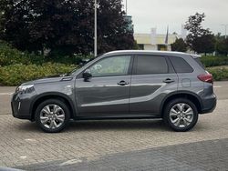 Grijs Gebruikt 2024 Suzuki Vitara SUV | € 25.350 (Eerlijke prijs)