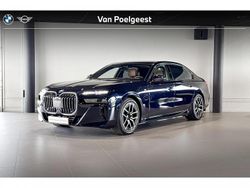 M carbonschwarz Gebruikt 2024 BMW i7 Comfort Edition Sedan | € 99.900 (Eerlijke prijs)