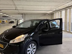 Zwart Gebruikt 2013 Peugeot 208 Active Hatchback | € 4.500 (Eerlijke prijs)