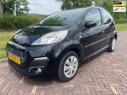 Zwart Gebruikt 2012 Peugeot 107 Active Hatchback | € 3.950 (Goede deal)