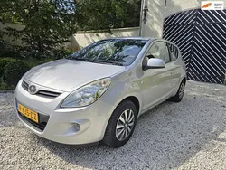 Grijs Gebruikt 2012 Hyundai i20 Hatchback | € 4.445 (Eerlijke prijs)