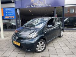 Groen Gebruikt 2012 Toyota Aygo Hatchback | € 3.849 (Eerlijke prijs)