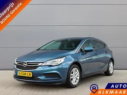 Blauw Gebruikt 2016 Opel Astra Edition Hatchback | € 10.900 (Eerlijke prijs)