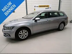 Grijs Gebruikt 2021 VW Passat Business Stationwagen | € 25.950 (Eerlijke prijs)