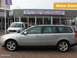 Grijs, andere lak Gebruikt 2008 Volvo V70 Kinetic Stationwagen | € 6.950