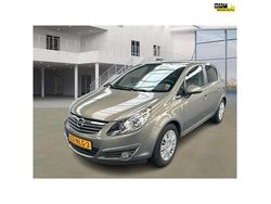 Bruin Gebruikt 2010 Opel Corsa Edition Hatchback | € 5.999 (Iets duurder)