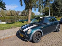 Groen Gebruikt 2002 Mini Cooper Salt Hatchback | € 1.600 (Duur)