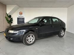 Zwart, metallic lak Gebruikt 2004 Seat Leon Stella Hatchback | € 1.500 (Eerlijke prijs)