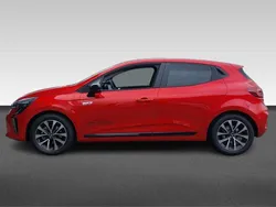 Rood Gebruikt 2025 Mitsubishi Colt Intense Hatchback | € 28.930 (Eerlijke prijs)