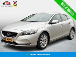 Grijs Gebruikt 2016 Volvo V40 Momentum Hatchback | € 8.450 (Eerlijke prijs)