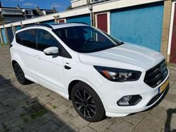 Wit Gebruikt 2017 Ford Kuga ST-Line SUV | € 14.000 (Eerlijke prijs)