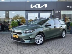 Groen Gebruikt 2024 Kia Ceed Sportswagon Stationwagen | € 30.395 (Iets duurder)