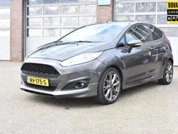 Grijs Gebruikt 2017 Ford Fiesta ST-Line Hatchback | € 11.450 (Eerlijke prijs)