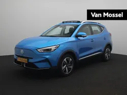 Blauw Gebruikt 2023 MG ZS Luxury Sedan | € 22.995 (Eerlijke prijs)