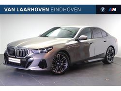 Oxidgrau (grijs metallic) Gebruikt 2025 BMW 530e Comfort Edition Sedan | € 64.950