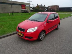 Rood Gebruikt 2011 Chevrolet Aveo LS Hatchback | € 1.995